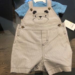 NWT Adorable Carter 2 piece shorts/overalls set